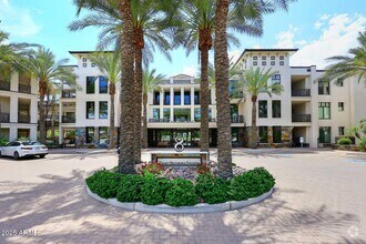 Building Photo - 8 Biltmore Estates Dr