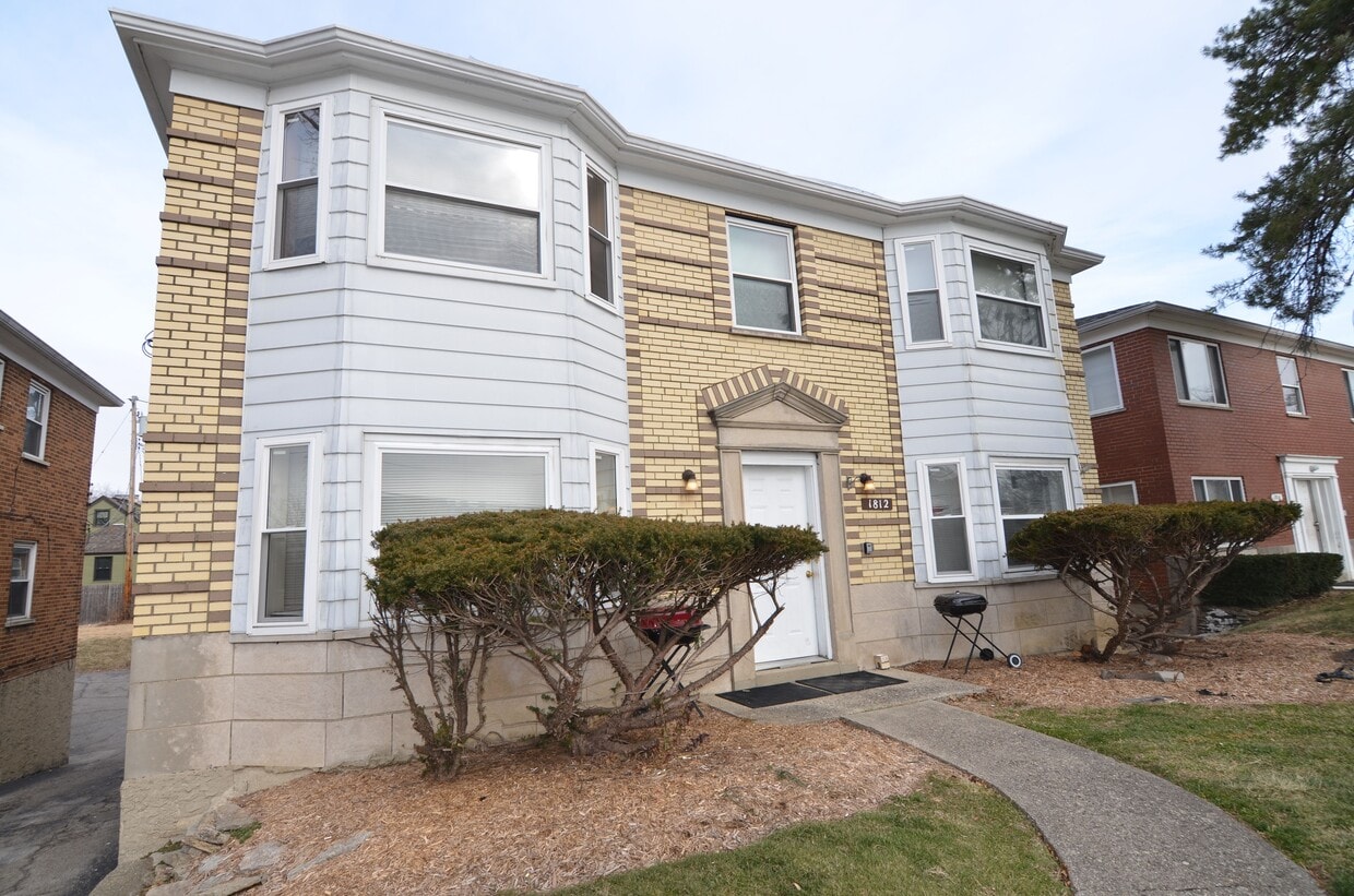 Building Photo - 1812 Losantiville Ave