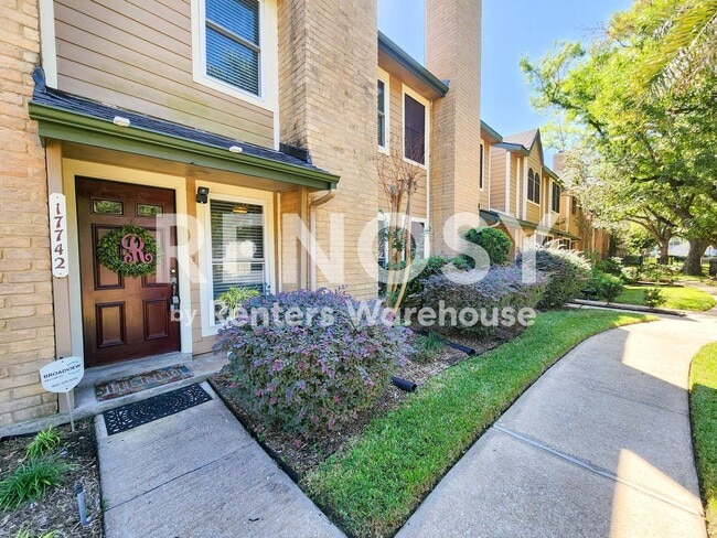 Building Photo - 17742 Kings Park Ln