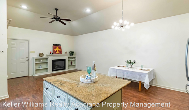 Building Photo - 3 br, 2 bath House - 210 Chimney Rock