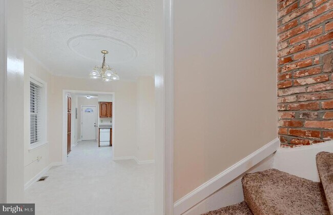 Foto del edificio - 2343 Eastern Ave