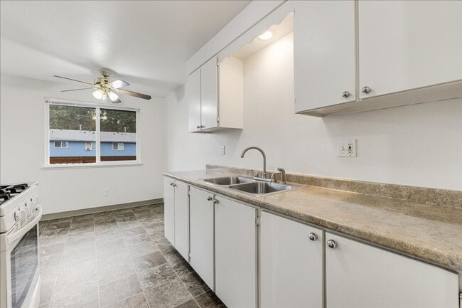 Interior Photo - Cannon Court Apartments