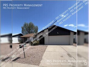 Building Photo - 3102 N Woodburne Dr