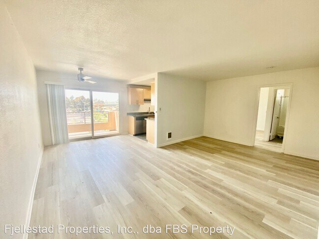Foto del edificio - 1 br, 1 bath House - 2556 Chicago Street #37