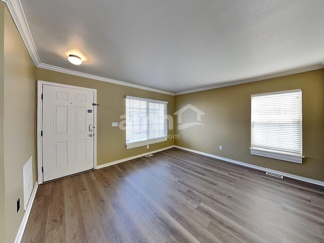 Building Photo - 512 Water Wheel Ln