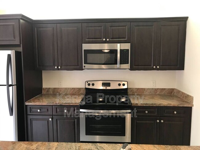 Building Photo - 233 Charter Way