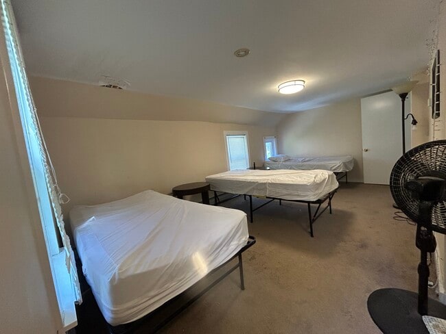 Foto del edificio - 96 Vine St