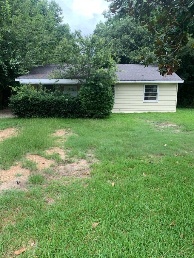 Building Photo - 2041 Mona Lisa Dr