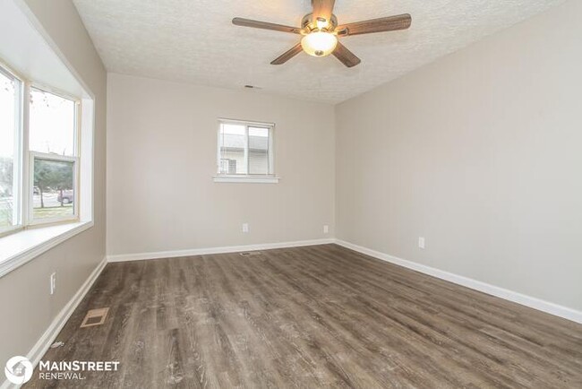 Building Photo - 225 Gladys Rd, Columbus, OH 43228