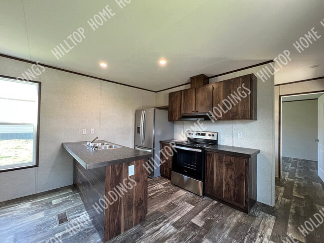 Building Photo - 51 Hilltop Rd