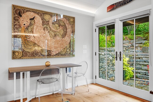 Foto del edificio - 65 Landing Rd