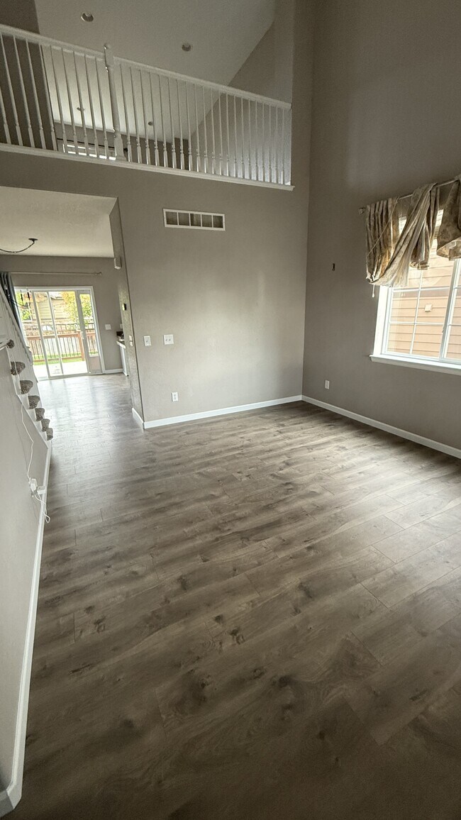 Foto del edificio - 7434 Grady Cir