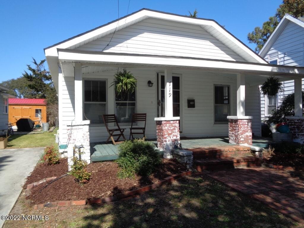 719 Pine St, Beaufort, NC 28516 House Rental in Beaufort, NC