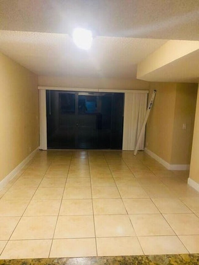 Foto del edificio - 1561 Windorah Way