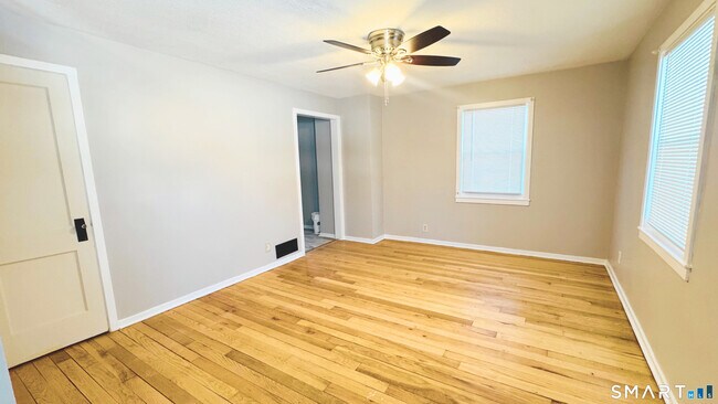 Foto del edificio - 127 Lebanon St