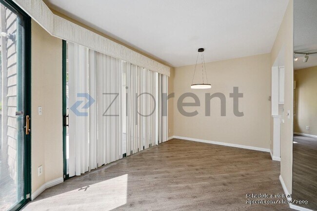 Foto del edificio - 25 Cove Ln