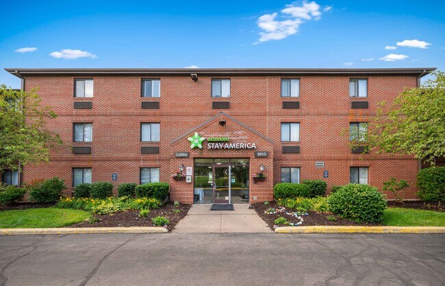 Foto del edificio - Furnished Studio-Fort Wayne - North