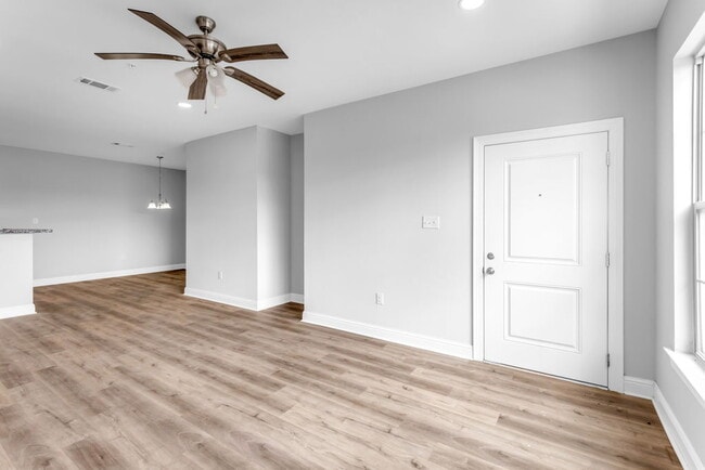 Building Photo - Brand New 3 bed unfurnished!