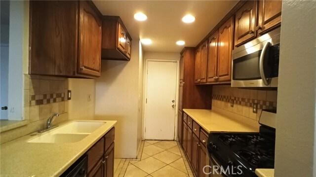 Foto del edificio - 4859 Jackson St