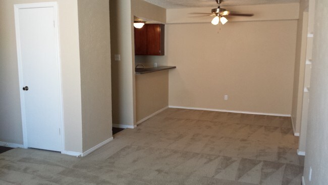 dining - 1505 Tennis Dr