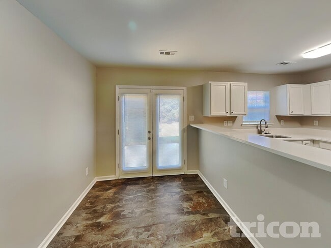 Foto del edificio - 8000 McGarry Trail