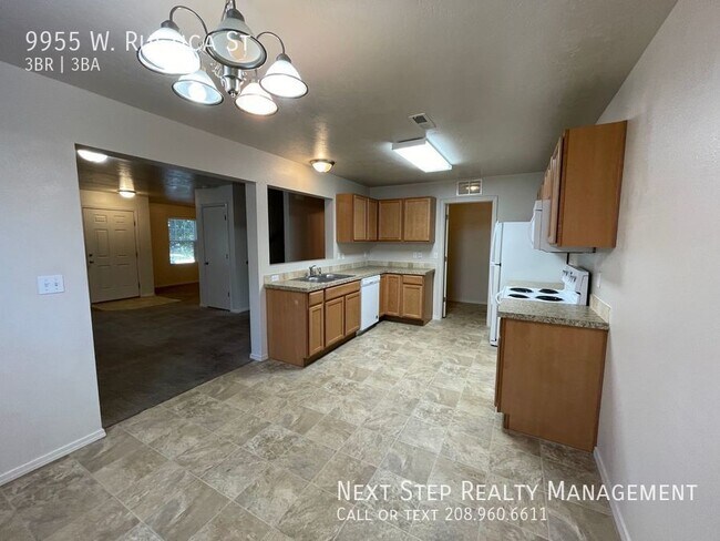 Foto del edificio - 3 Bed 2 Bath Home Boise - REST OF OCTOBER ...