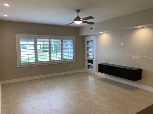 Foto del edificio - 5903 Tidewood Ave