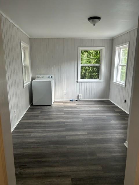Building Photo - 2100 SpringHill Ave