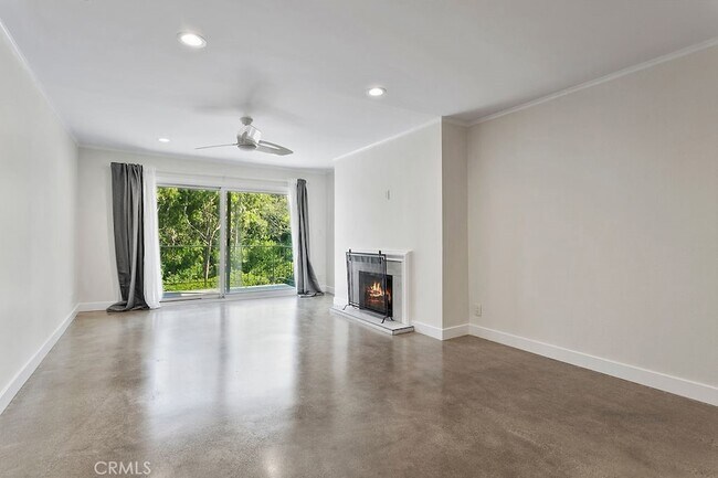 Foto del edificio - 200 McNeil Ln