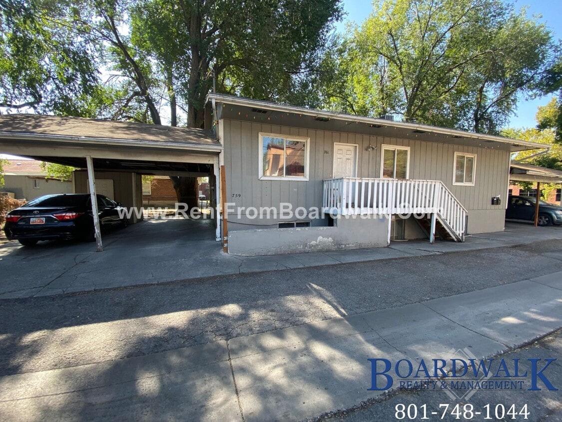 Primary Photo - 759/761 Jackson Ave