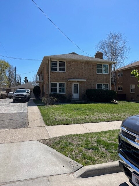 Front - 1009 Haywood Dr