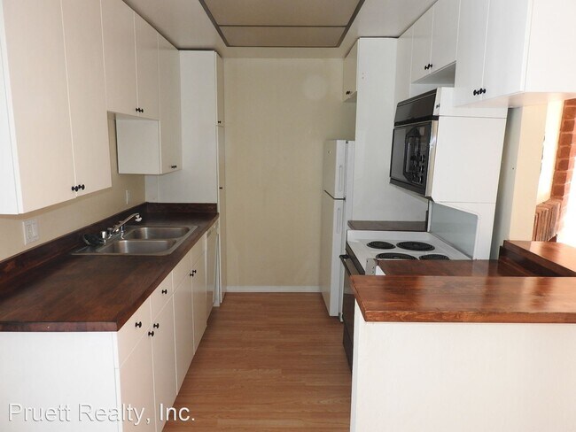 Foto del edificio - 2 br, 2 bath House - 4675 Oregon St #7