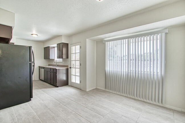 Foto del edificio - 10720 Mc Allen Pl