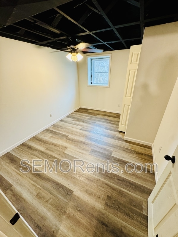 Building Photo - 1310 Missouri 34 - B