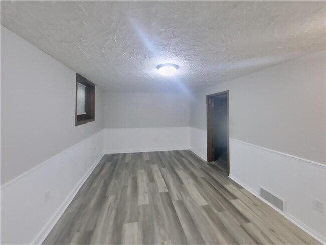 Foto del edificio - 6500 Stevens Ave