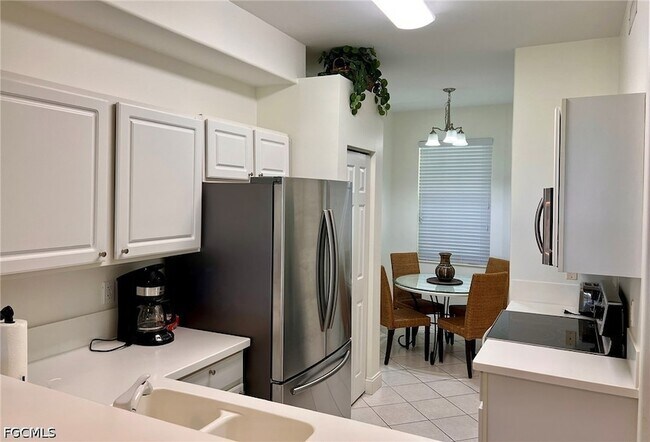 Foto del edificio - 14531 Sherbrook Pl