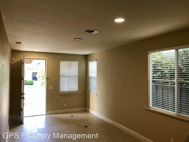 Building Photo - 4 br, 2.5 bath House - 244 Lazy Ridge Ave.