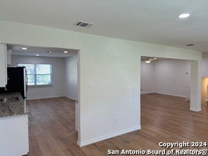 Foto del edificio - 1703 Searcy Dr