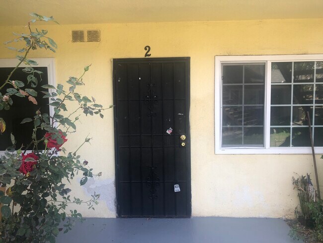 Building Photo - 15802 Perilla Ave