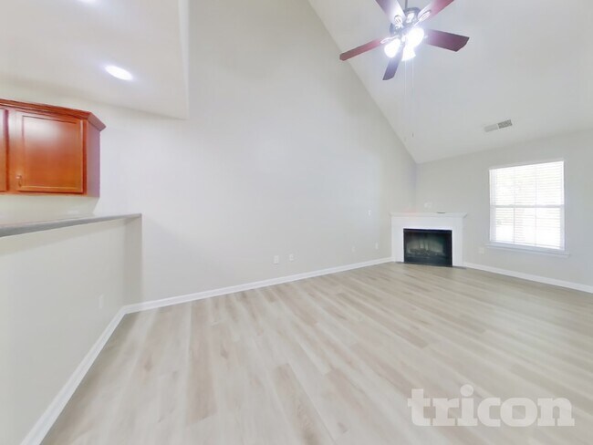 Foto del edificio - 225 Lossie Ln