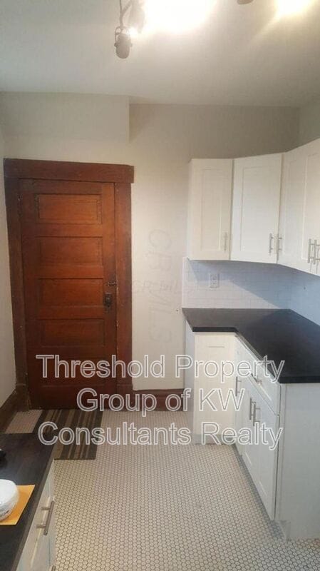 Building Photo - 1485 N 6th St