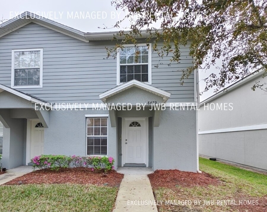 Foto principal - 8479 McGirts Village Ln