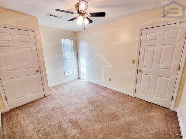 Building Photo - 62 Bybee Woods Dr