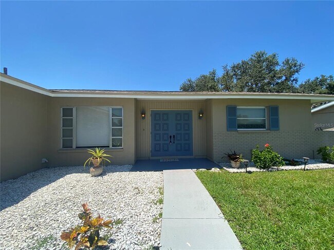 Foto del edificio - 832 S Gondola Dr