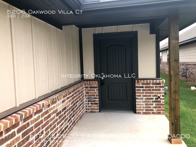 Building Photo - 5206 Oakwood Villa Ct