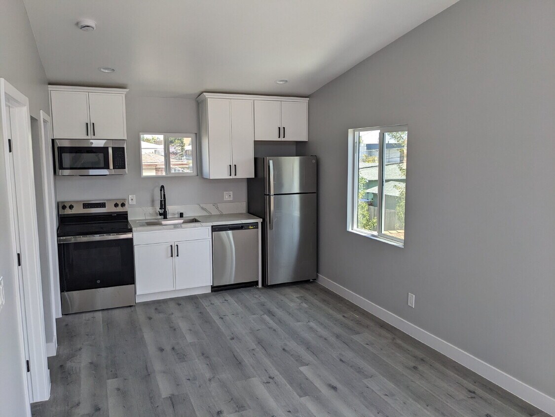 Foto principal - Brand New 1 Bed / 1 Bath – Move-In Ready A...