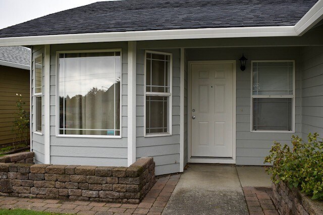 Foto del edificio - Great 3BD Ranch in Orchards- Gorgeous Laminate Floors Throughout!