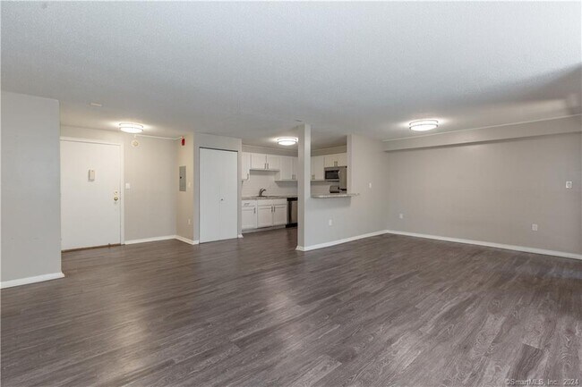 Building Photo - 47 Avonwood Rd