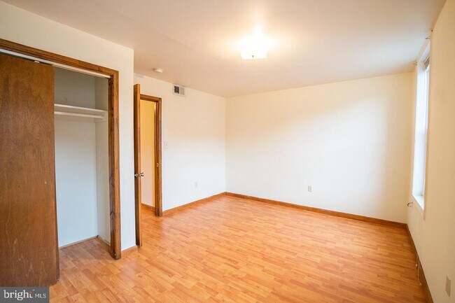 Building Photo - 503 N 40th St