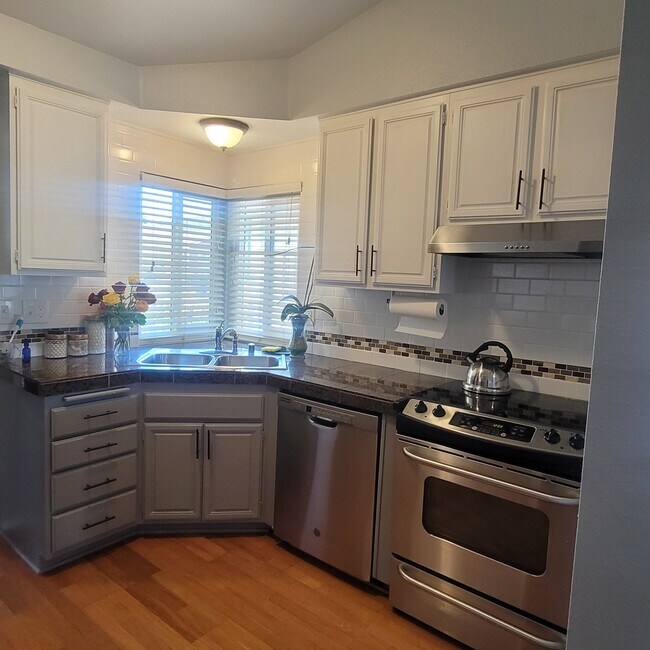 Foto del edificio - 1009 Brighton Ct